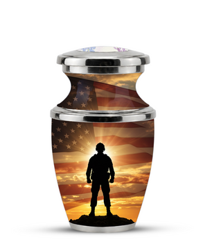 Military Veteran Cremation Urn for Dad, Patriotic American Flag Memorial Urn for Father